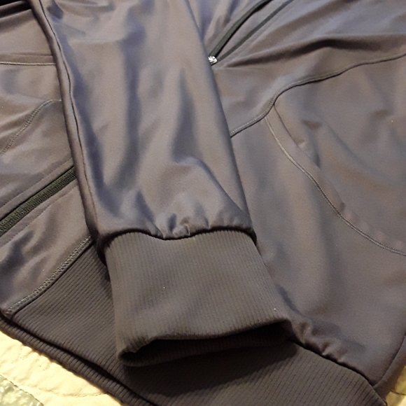 N/WITHOUT TAGS CHAMPION ATHLETIC L/ WEIGHT JACKET - Picture 16 of 16